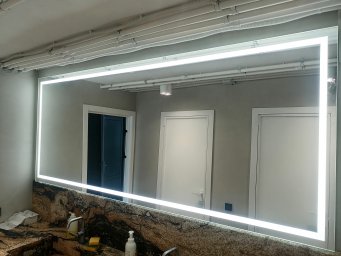305462f0