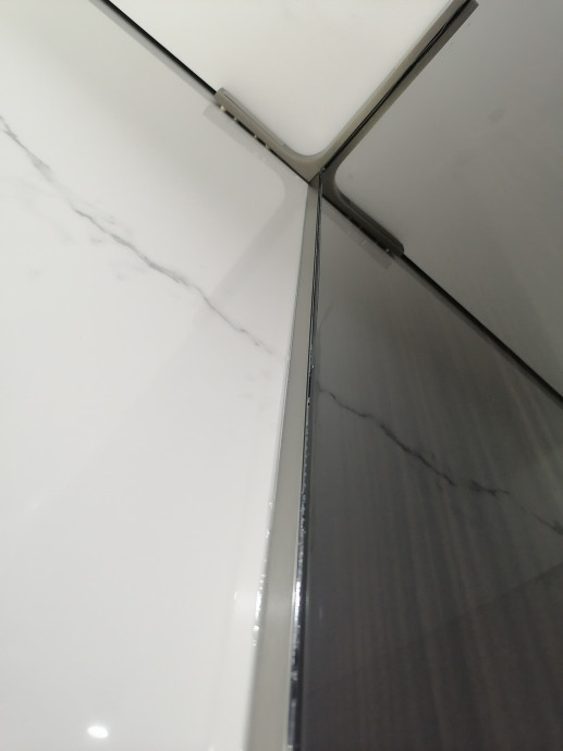 e5734b95